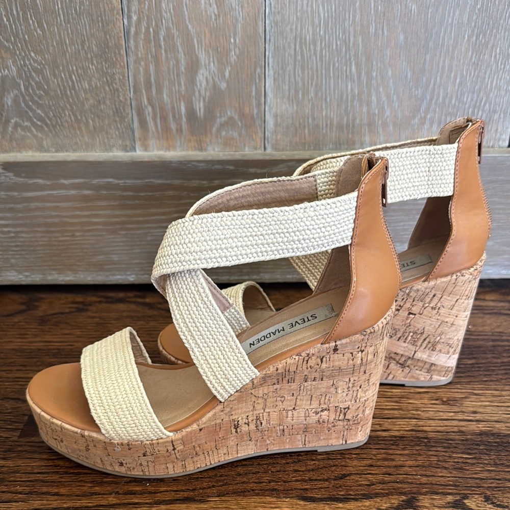 Steve Madden ELWYN Tan and Cream Wedge Sandals